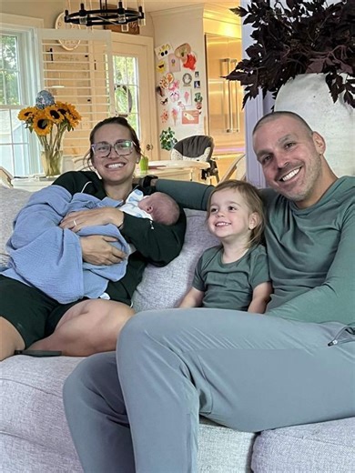 'Very active' dad, 37, thought he had sore abs. It was stage 4 colon cancer