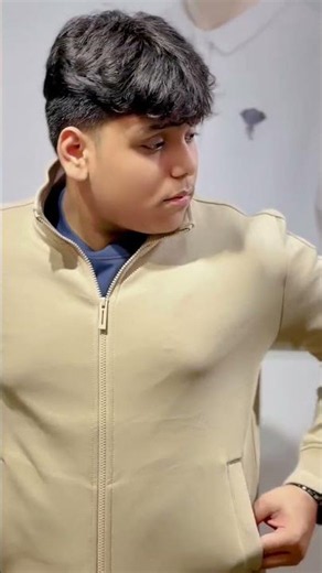 GIORDANO LIQUID TOUCH JACKET.
