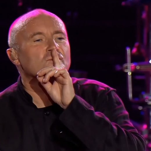 #OnThisDay in 1998, Phil Collins released his cover of Cyndi Lauper's "True Colors" as a single to promote his "...Hits" collection. 📹 Performed a capella on the First Final Farewell Tour, 2004. Listen: https://lnkfi.re/PCTrueColors | Phil Collins