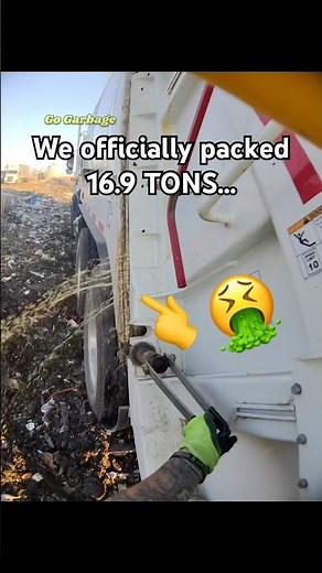 Squeezing 16.9 TONS of wet Trash! Don’t open the Tailgate… 🤮