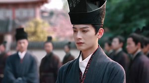 1.7K views · 44 reactions | The handsome guy likes the princess, but the princess dares not accept his kindness anymore!帅哥喜欢公主，可公主却不敢再接受他的好意！ #ThePrincessRoyal #ZhangLinghe #ZhaoJinmai #度华年 #张凌赫 #赵今麦 #甜宠 #Chinesedrama | 甜剧星球 | Facebook