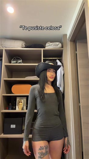 Videos de NICOLE AMADO (@amadorat) con “Alo - Katteyes”