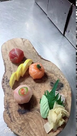 Temari Sushi- hand ball sushi