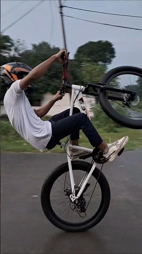 cycle stunts🔥🥵 shorts || #cyclestunt #mtb #status #cycling #ytshorts #youtubeshorts ...