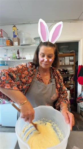 Homemade Farmhouse Loaf Cake Recipe