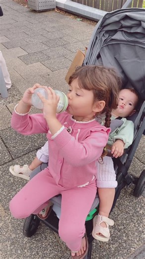 Kimberly dan Briella: Momen Lucu dan Ulang Tahun