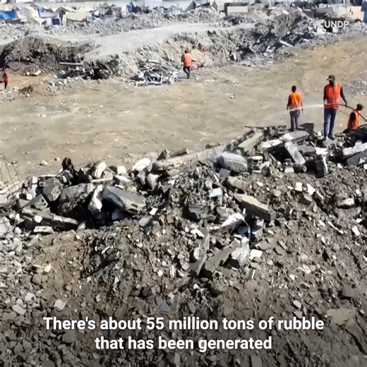 The UN and its partners are accelerating deliveries of life-saving aid across #Gaza, but relief efforts remain constrained by access restrictions and overwhelming humanitarian needs, officials said on Friday. https://news.un.org/en/story/2025/10/1166179 | United Nations News