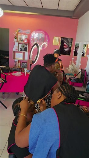 Make up tutorials with Favored in Pretoria. for bookings : 071.510 1023