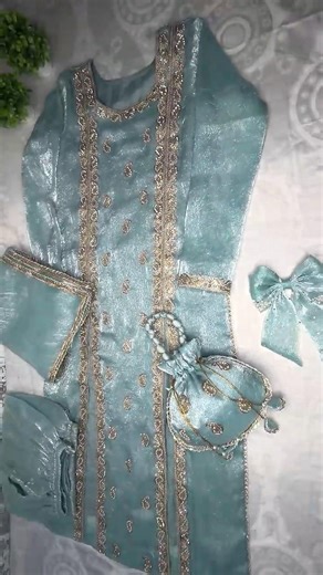 Lace से बनाएं बेहद खूबसूरत Side Open Kurti Design/हेयर बो और पोटली बैग के साथ ✨ #shorts #diy