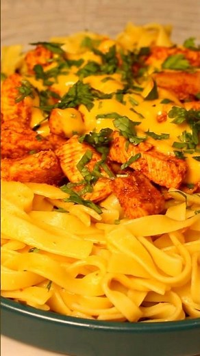 Creamy Chicken Noodles Recipe | Easy One-Pot Chicken Pasta 🍜#EasyDinner #ComfortFood