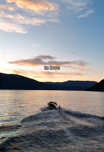 Enjoying the outdoors is why everyone loves Sicamous🏖️🏔️🇨🇦 #canada #exploresicamous #shuswaptourism #hellobc #bc #adventure #travel #vacation #outdoors #nature #sicamous #shuswaplake #fyp #pov @Shuswap Tourism @Destination British Columbia