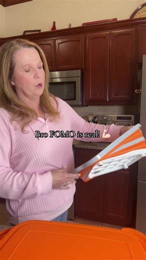 Silicone so they’re collapsible and safe space when you store them. These containers are absolutely wonderful for marinating, storing things, soap water so you can clean. #StorageContainers #CollapsibleStorageContainers #SiliconeStorageContainers #Grilling #GrillTools.
