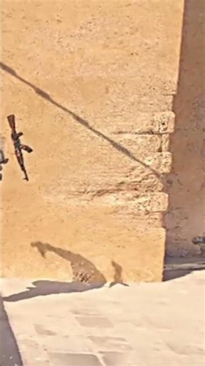 Neutral attack range🤣 #cs2 #gaming #moments #funny #reels