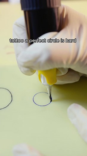 Comment how to tattoo a perfect circle?⚫️#tattooer #circle#tattoopractice #fakeskin#cnctattoo#tattoobeginner