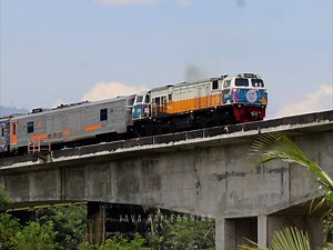 12K views · 252 reactions | Trains running slow on Sakalibel Railway Bridge  | Java Railfanning | Facebook