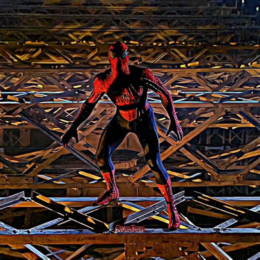 Spider man save people and girlfriend #marvel #avngen