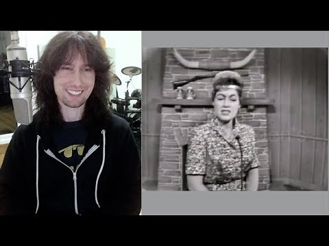 British guitarist analyses Patsy Cline's 'Crazy' Vocal cords and expression!