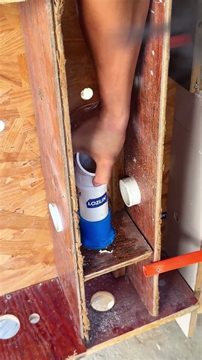 Easy Pipe Cutting in Tight Spaces! 🔧👈✅