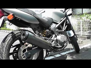 ホンダ・VTR250 (キャブモデル） 始動＆エンジン・マフラー音( HONDA VTR)