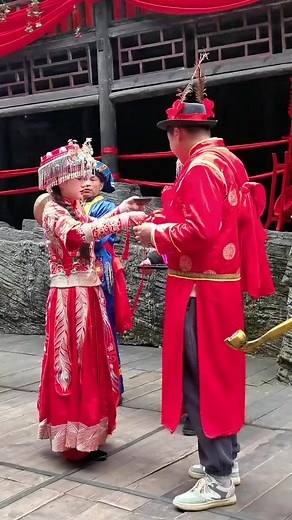 Experiencing Tujia Wedding Customs: Ethnic Minority Folklore