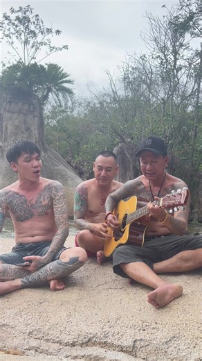 Câu chuyện hài hước với nhạc chế Châu Minh Thảo