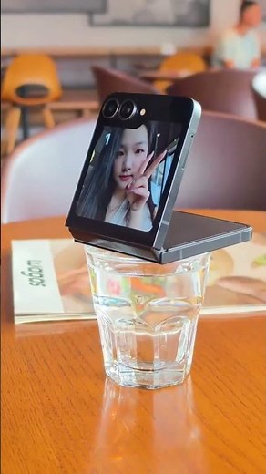 Samsung Galaxy Z Flip 7 FE Looks Amazing 😍✨