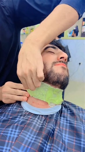 Beard Wax Pull! The Most Satisfying Grooming Video #shorts #viral #barber