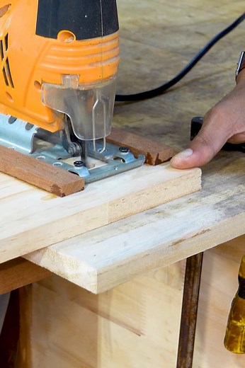 DIY Making Hand Saw Jig Transform To Crosscut Jig Idea #reels #reelsinstagram #reelsfbシ #woodcraft #reelsfb #woodworking #woodwork #reelsvideo #woodart #trendingreelsvideo #tools #woodcrafts #wow #carpenter #wood #design #Wow #amazing #carpentry #diy #FacebookReelsContest | Woodworking Ideas