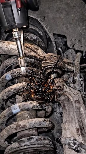 How to Lock Bolts Properly and Prevent Them from Loosening