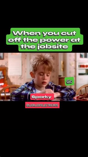 World Of Electricians est 2014 Original on Instagram: "When you cut off the power at the jobsite ☠️🤣🎄⛄️🎄⛄️"