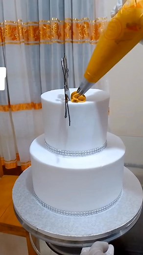 3.6M views · 37K reactions | Two tier cake decorating #trendingcake #cakedecorating #twotiercake | Jocelyn Basas | Facebook