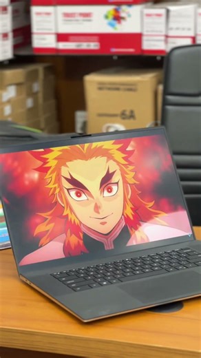 XPS 17.5”Processor. i9 Graphics. 6GB Nvidea This is the world's largest laptop, the Dell XPS series