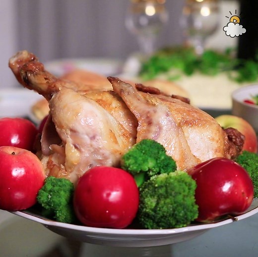 Did you know? Roasting your turkey upside down will help cook the bird evenly throughout. More tips for making your Thanksgiving run smoothly: http://littlethings.us/1w844T | LittleThings