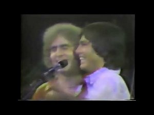 1979 - Dead Man's Curve (Live) - Jan & Dean with Papa Doo Run Run and Richard Hatch & Bruce Davison
