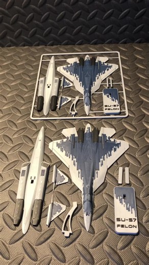 SU-57 Model Kit Card #modelairplane #tiktokshop #airplane #tiktokshopfinds #jetfighter