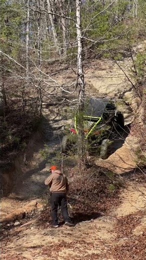 Rzr climbing at rainbow falls