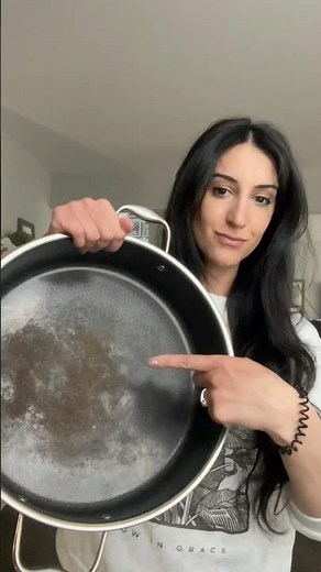 How to clean a HexClad pan #hexclad #cleaning #kitchentips #kitchentricks #housekeeping