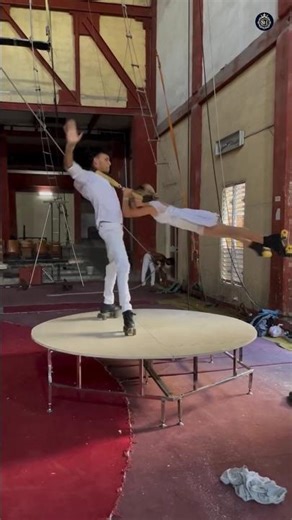 Impossible Circus Spin 😱🔥 | Roller Skating Couple Stunt