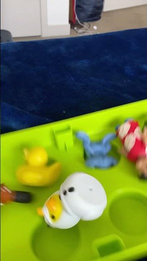 The Wiggles Crunchy Munchy Honey Cakes (1999)