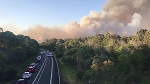 VIDEO: Bush Fire Alert Peregian Springs Sunshine Coast. Sunshine motorway is closed in both directions. Video credit Jason Bull Creative Via QFES: LEAVE NOW: Peregian Springs bushfire as at 5.30pm Mon 9 Sept Bushfire warning level: WATCH AND ACT Queensland Fire and Emergency Services (QFES) advises there is a bushfire in Peregian Springs and conditions are getting worse. Follow your bushfire survival plan now. If you do not have a plan, your safest option is to leave now if it is clear to do so.