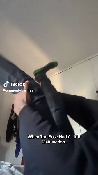 reemakardashh (@reemakardashh)’s video of rose flower