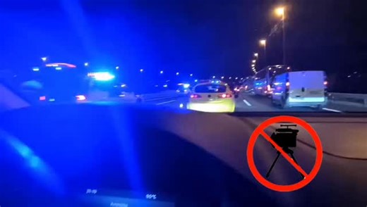 Anti-radar Catalunya on Instagram: "Imatges de l'accident d'aquest vespre a l'A-2 a l'altura de Sant Vicenç dels horts sentit Martorell."