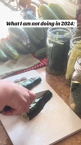 If your goals this year are to: 🥒Cook more of your food from scratch even on a busy schedule🥒Prioritize feeding your family healthy food🥒Save money on your grocery billYou’re in the right place! 🙌🏻I totally understand that it may seem challenging to find time to preserve and cook from scratch with real food given the current cost of groceries. Especially when you opt for healthy, organic versions of convenience foods - that’s when it gets REALLY exspensive! But there are many ways to simpli