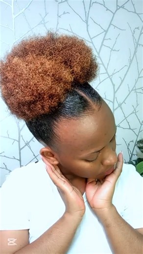 Easy middle part puff on natural hair. Using moulding gel wax