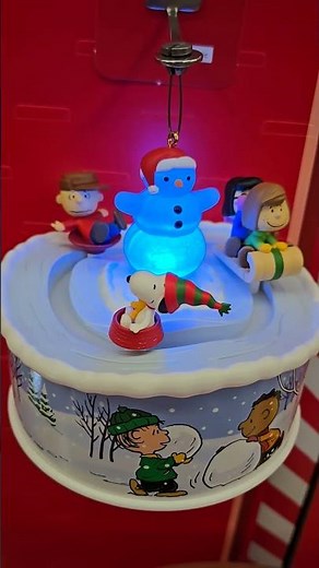 Let's go sledding with the Peanuts Gang! Hallmark Ornament 2025
