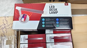 放漏一批taotronics学习护眼台灯，还带无线充电功能