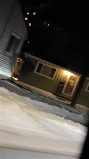 🚨House shot up🚨4000blk Ketcham St, Saginaw, MI One caller said they heard multiple shots #Update The second caller said their house was hit #Update Caller seen a blue equinox and took off towards 23rd #Updated Police on scene located bullet casings. | Breaking News 989