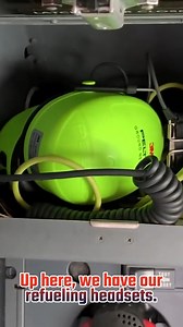 Sharing the Boeing 737 Cockpit Secrets! #boeing737 #cockpitview #airplane #tourguide #reelsfb | MenTour Pilot