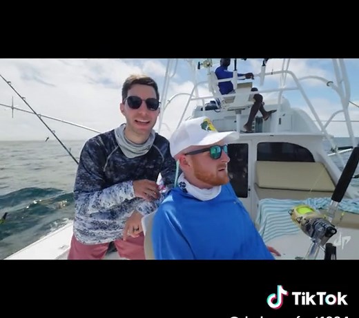 Deep Sea Fishing Battle 1