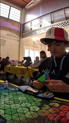 Pyraminx Solved In 1.36 Seconds! #shorts #speedcubing #cuber #speedcube